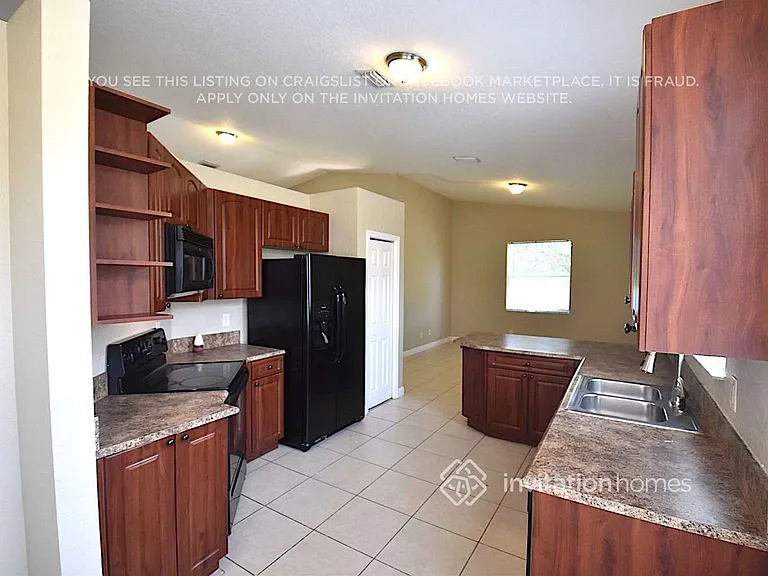 5221 SW 141st Ave — Photo 7