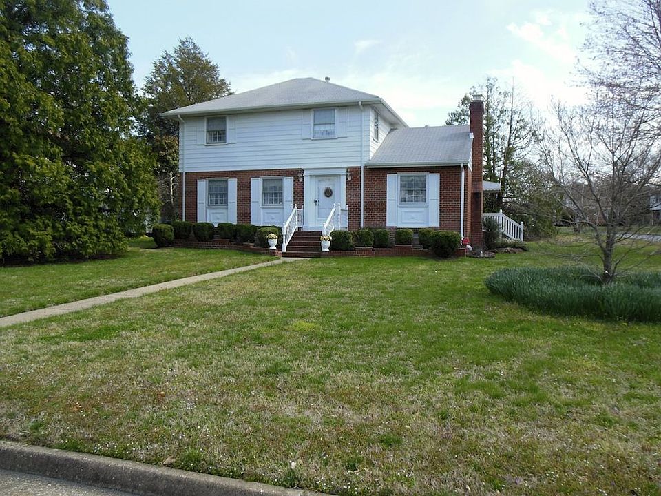 1st image of 9209 Crystalwood Ln