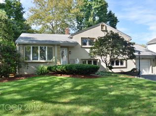 765 Cathy Ann Ct, Paramus, NJ 07652