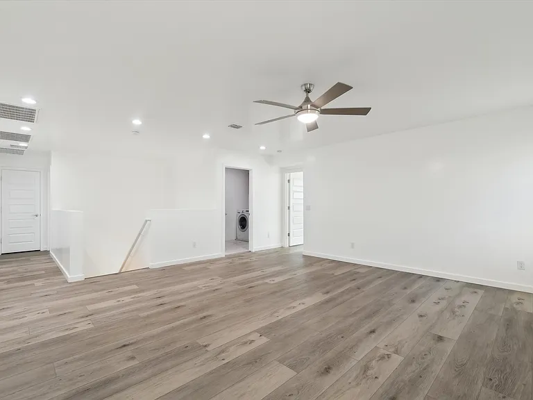 37292 N Yellowstone Dr — Photo 29