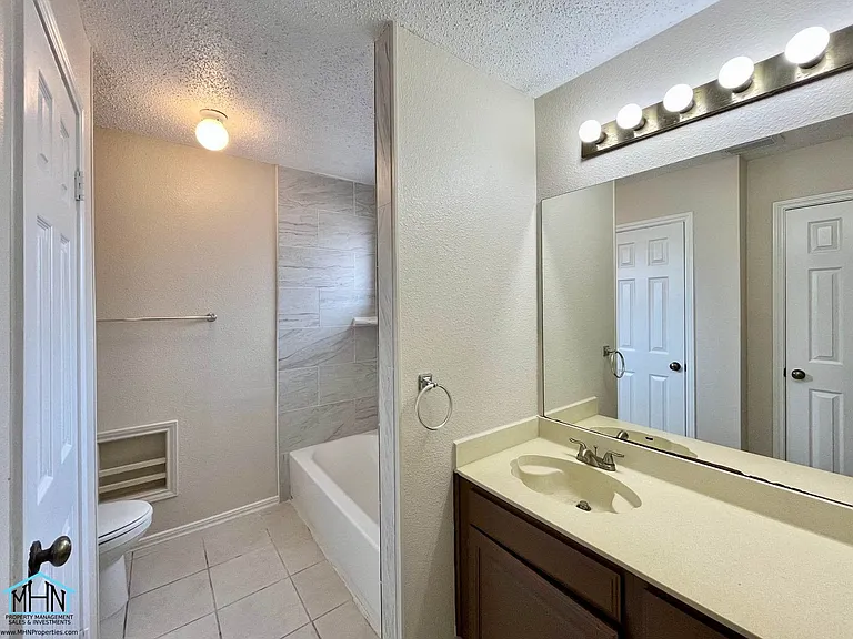 1627 Firwick Dr — Photo 18
