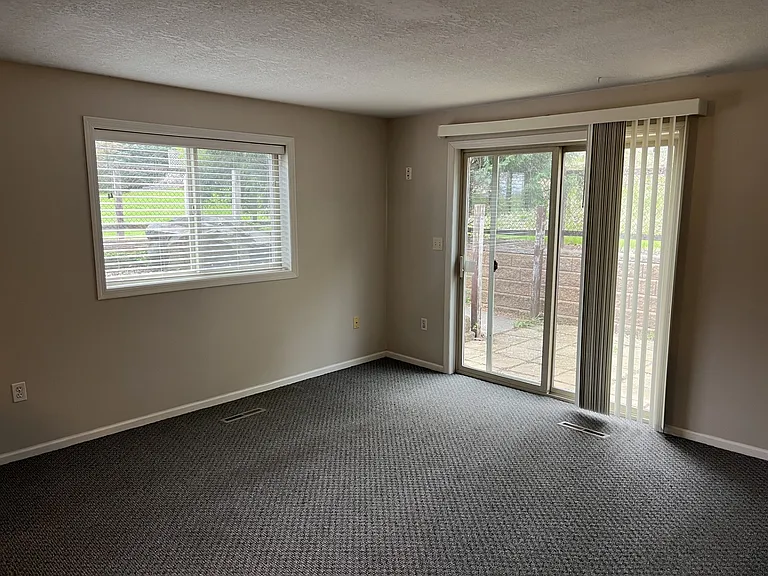 214 Meadowlark Ln #214B — Photo 8