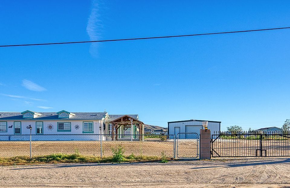 1st image of 1615 W Burns Ave