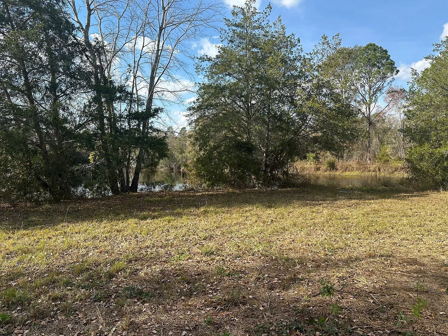 3 Bed 2 Bath Waterfront Property - Now Available — Photo 3