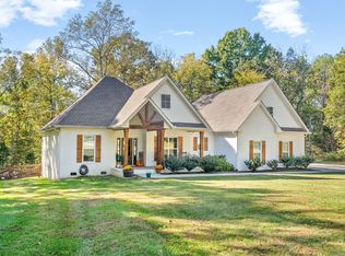 1880 Armstrong Dr, Clarksville, TN 37042