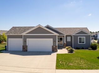 508 21st Pl NE, Kasson, MN 55944