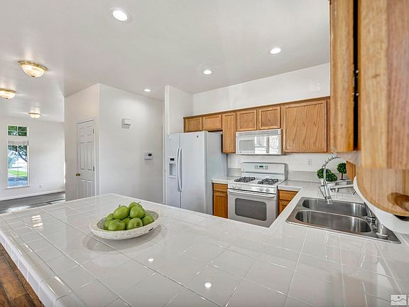 5th image of 3487 Niblick Dr