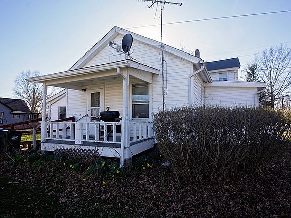 3rd image of 515 W Herrick Ave
