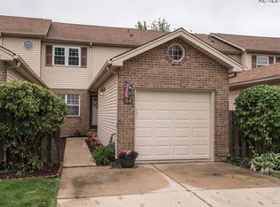 54 N Maple St, Addison, IL 60101