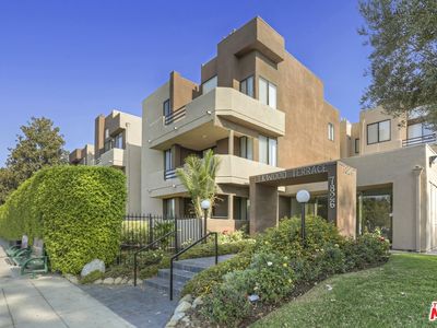 7826 Topanga Canyon Blvd APT 220, Canoga Park, CA, 91304