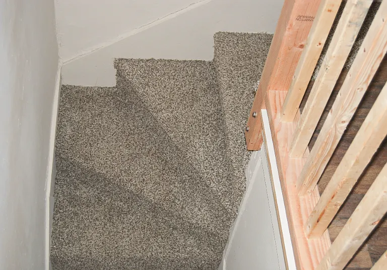 84 Curtis Ave — Photo 3