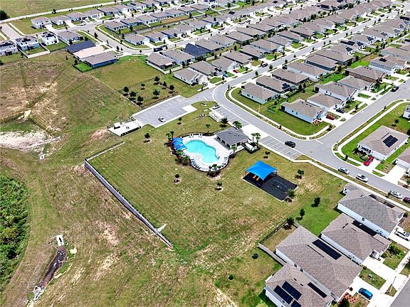 3rd image of 598 TANARO LANE