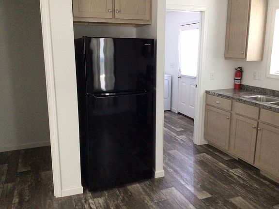 3rd image of 219 Lake Shore Dr #219