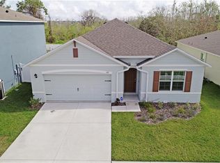 321 Summershore Dr, Auburndale, FL 33823