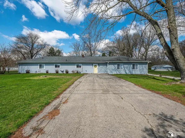 2525 Reinhardt Rd, Monroe, MI 48162