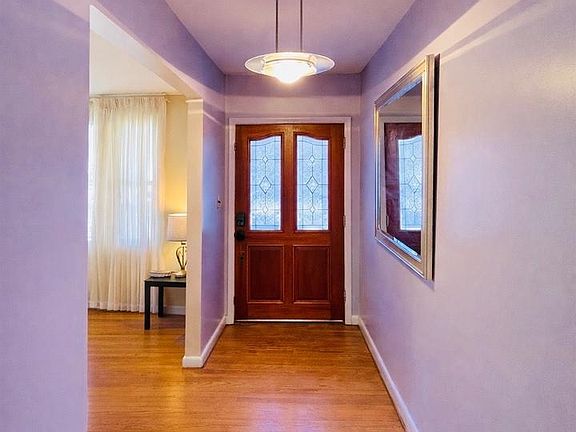 3rd image of 9210 Worth Ave