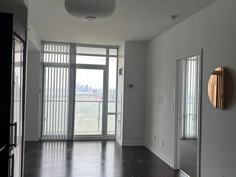 170 Fort York Blvd #2713 — Photo 3