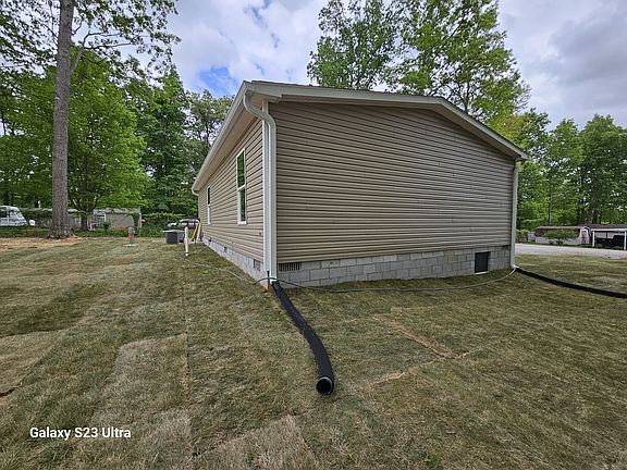 2nd image of 1537 Lakeshore Dr