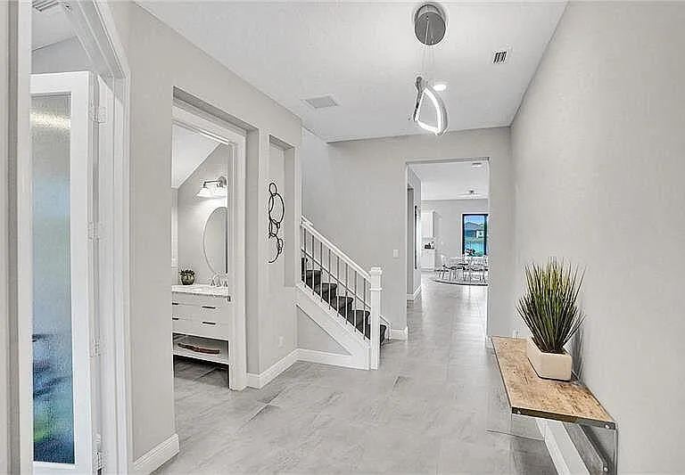 Waterway Cir — Photo 18