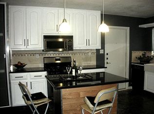 1111 S Meadows Dr, Austin, TX 78758
