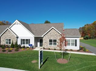 2304 Cherrytree Dr #2304, Butler, PA 16001