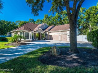 1056 W Dorchester Dr, Saint Johns, FL 32259