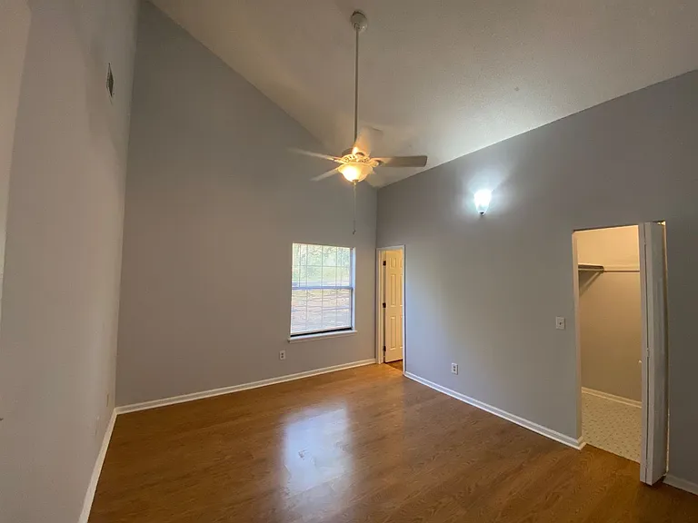 3154 Folsom Rd — Photo 12
