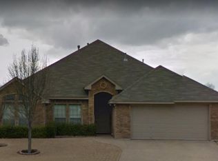 7524 Green Links Dr, Benbrook, TX 76126