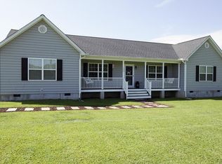 133 Bull Neck Rd, Hague, VA 22469