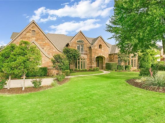 2nd image of 3909 Chimney Rock Dr