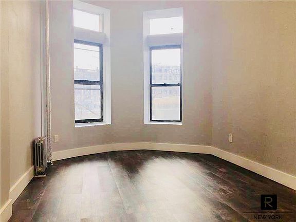 3rd image of 605 W 179th St APT 3