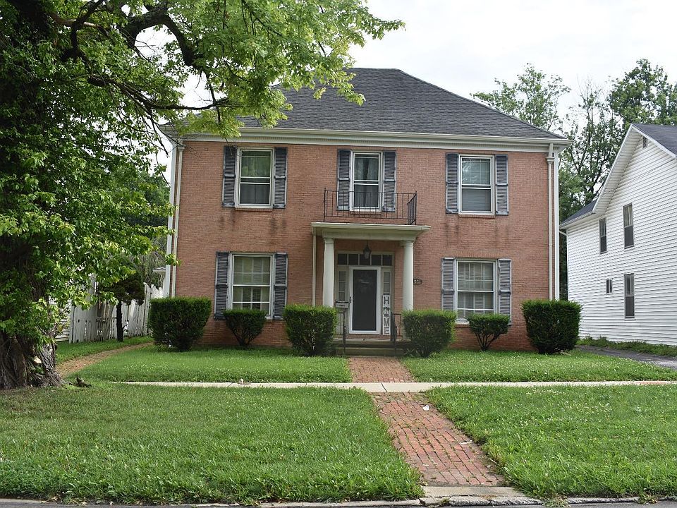 1st image of 221 E Main St