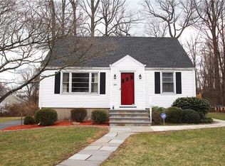 157 Boroskey Dr, Fairfield, CT 06824