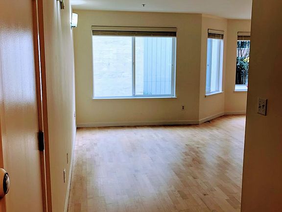 2nd image of 1625 Pacific Ave APT 303