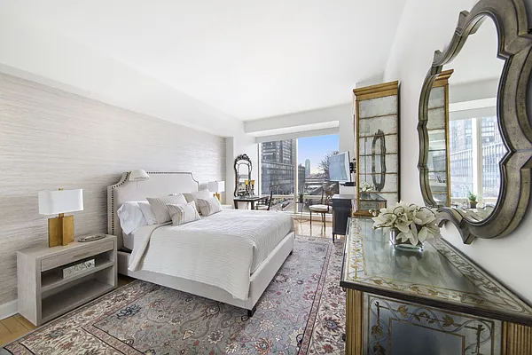 Rented by Compass | media 28