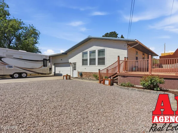 428 Walden Ave, Newcastle, WY 82701