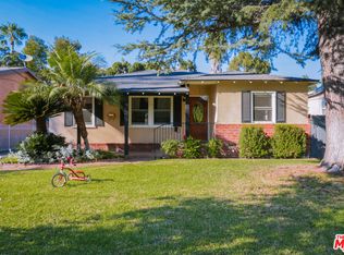 15223 Hartsook St, Sherman Oaks, CA 91403