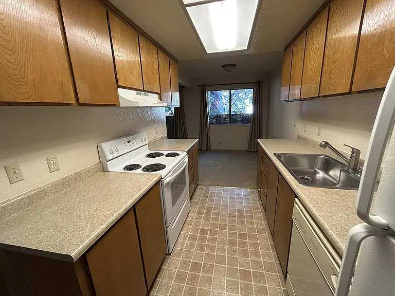 20800 4th St #3 — Photo 3