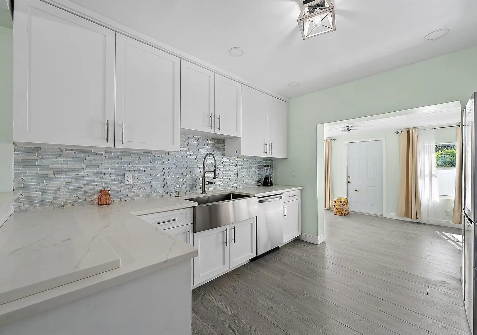 135 E 28th Street, Riviera Beach, FL 33404 — Photo 3