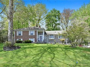 23 Hewitt Ave, Bronxville, NY 10708