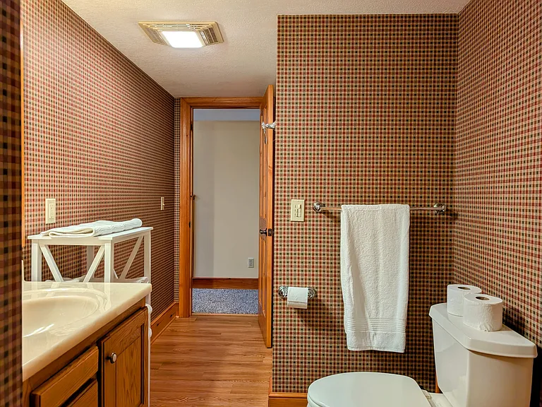 524 Stornoway Dr — Photo 50