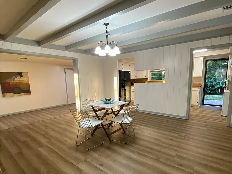 5811 Highland Hills Dr — Photo 14