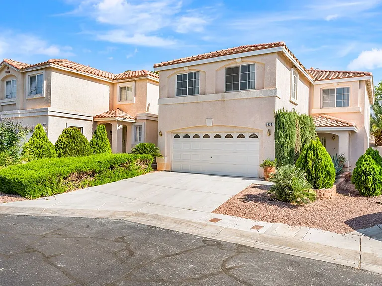9522 Arrowhead Falls Ct — Photo 1
