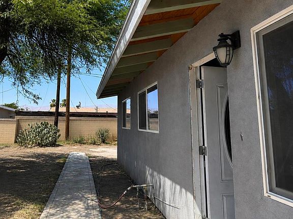 4th image of 83152 Dillon Ave