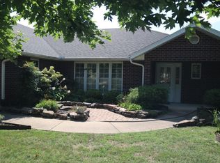 2104 Cornerstone Ct, Neosho, MO 64850