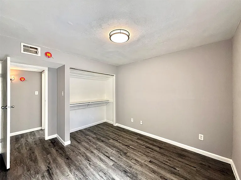 7200 T C Jester Blvd #3903 — Photo 15