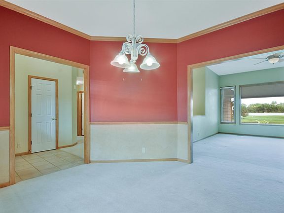3rd image of 8206 E Champions St