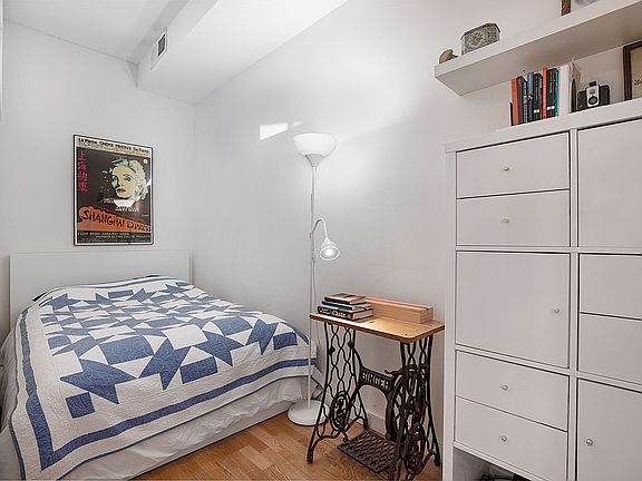 5th image of 500 4th Ave APT 4P