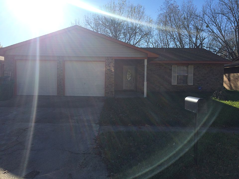 1st image of 1523 Belle Pointe Blvd