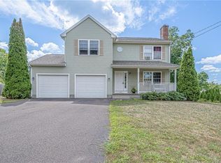 422 Main St, Somers, CT 06071